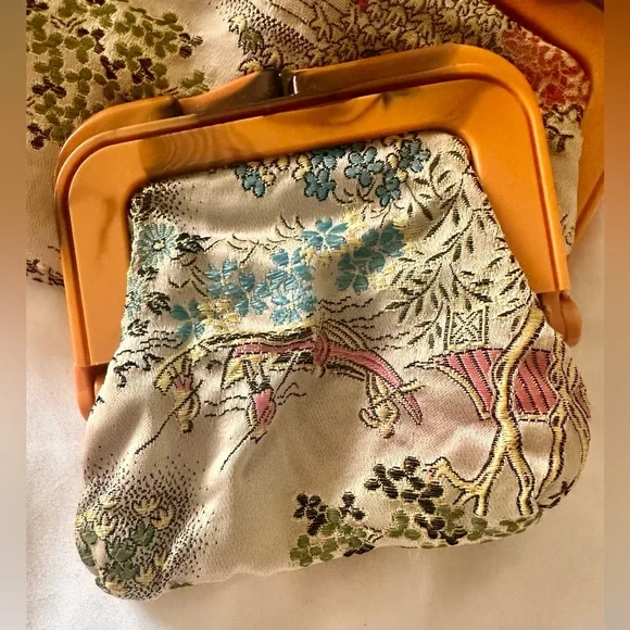 ***SOLD*** Vintage Asian Inspired Silk Clutch & Matching Coin Purse Tortoise - Picture 2 of 9